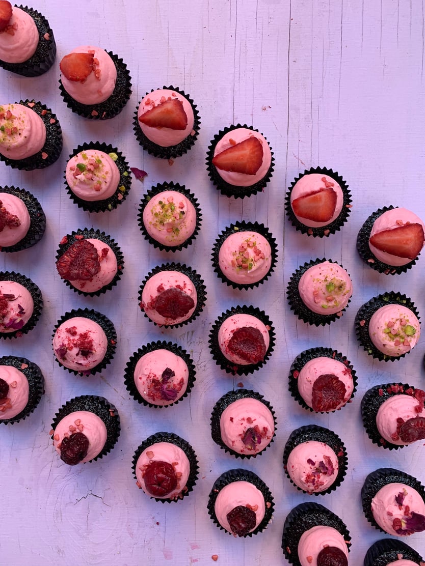 Choc Rasp Baby Cakes_5707 - credit to Meringue Girls